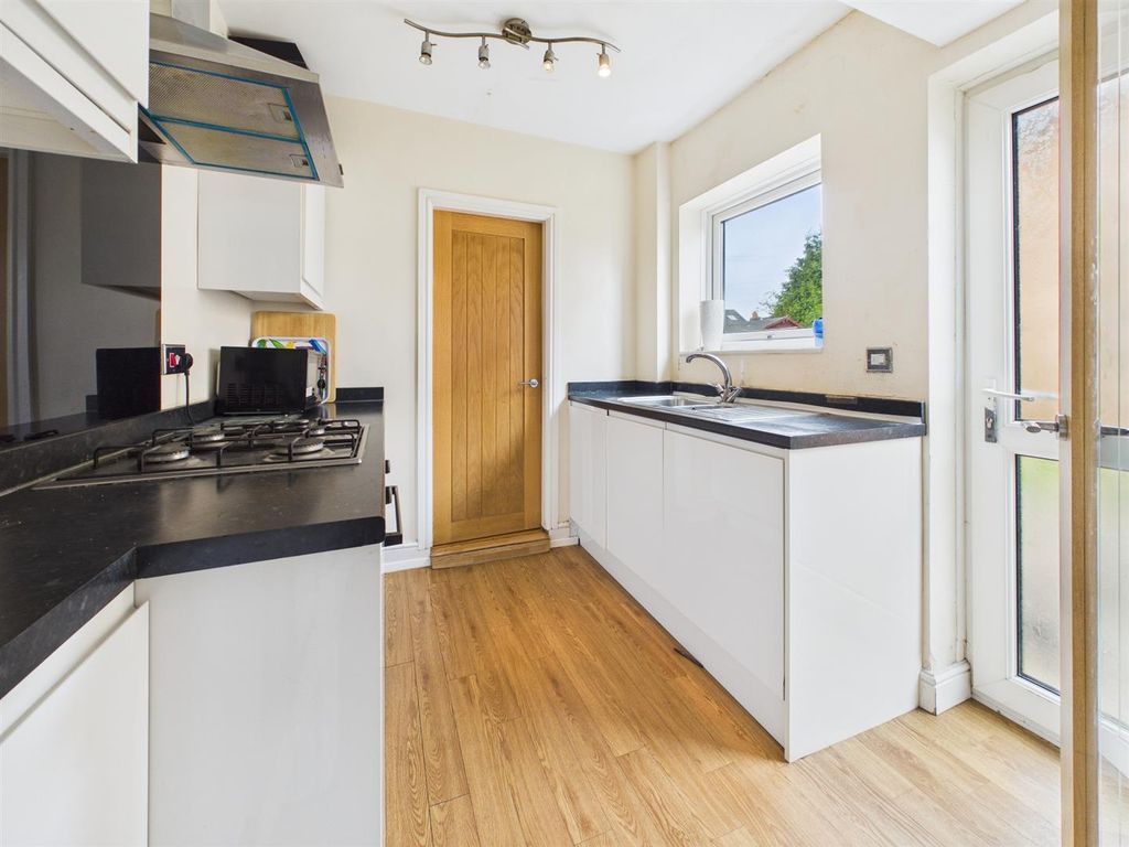 Property photo 2 of 9 Cam05510G0-Pr0192-Still003.Jpg