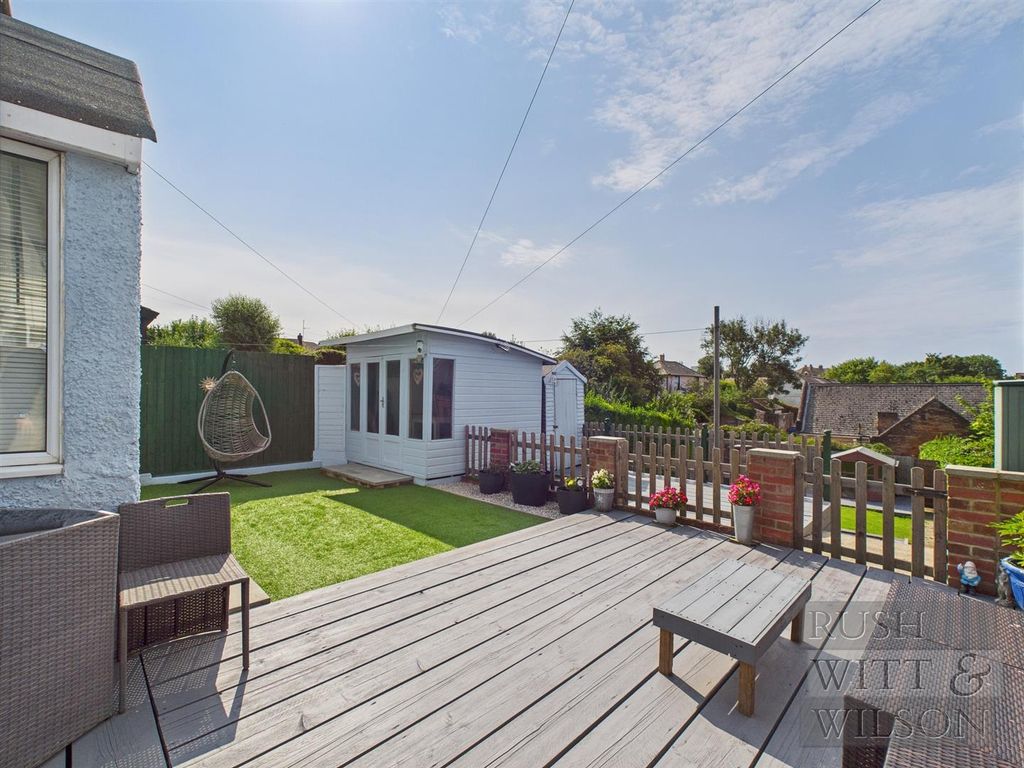 Property photo 2 of 29