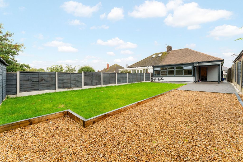 Property photo 2 of 37
