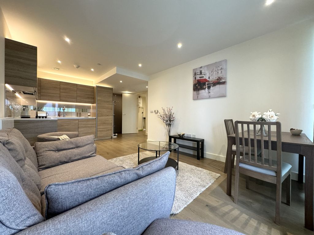 Property photo 2 of 14 Gallery