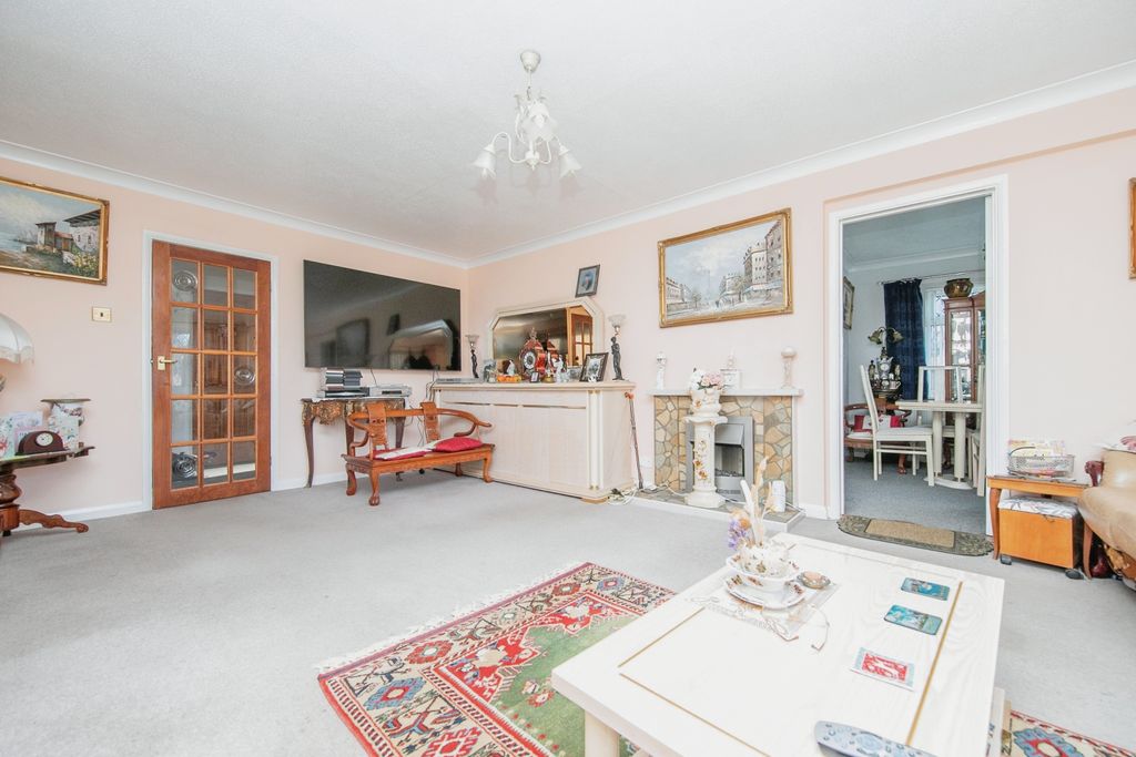 Property photo 3 of 14 Photography