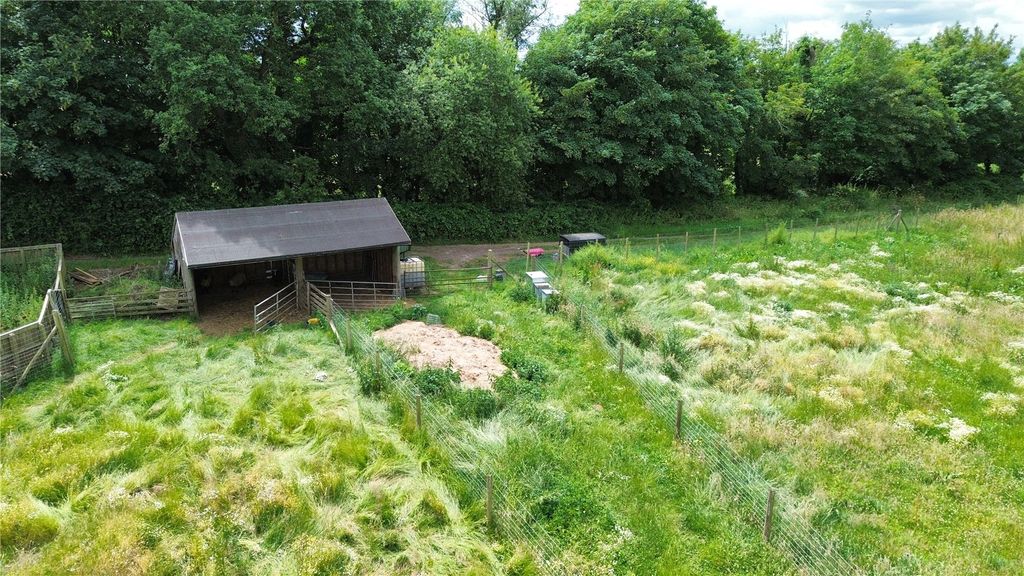 Property photo 2 of 12 Picture No. 04