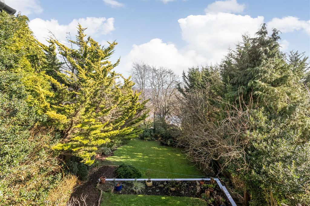 Property photo 1 of 22 Rear Garden