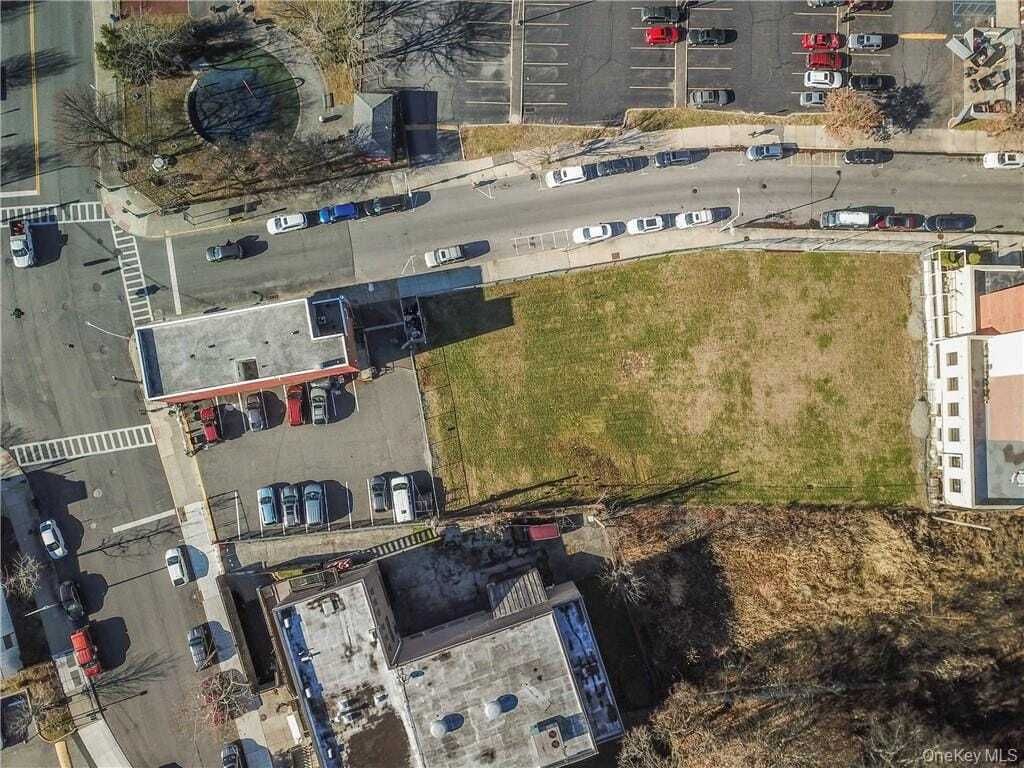 Property photo 3 of 12 <Alttext/>