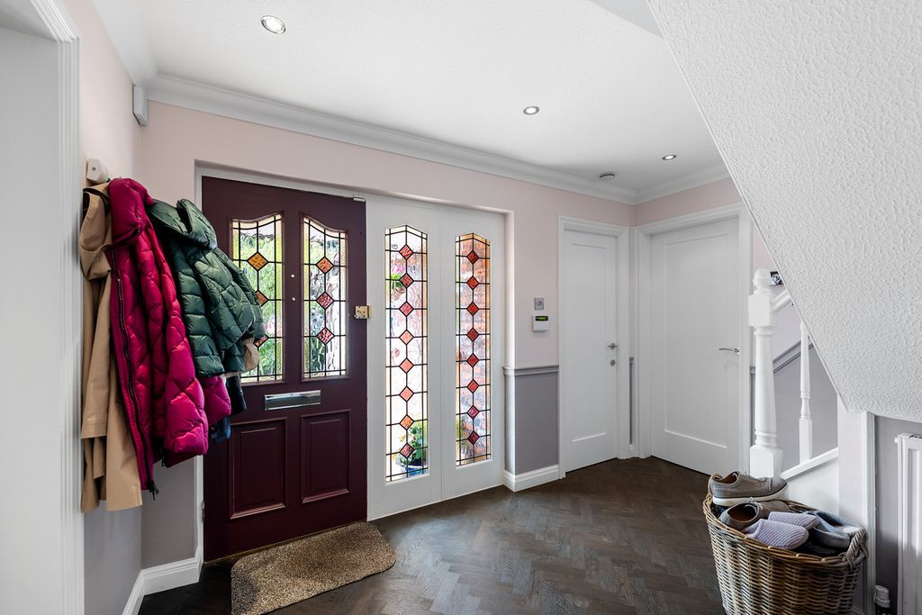 Property photo 3 of 21