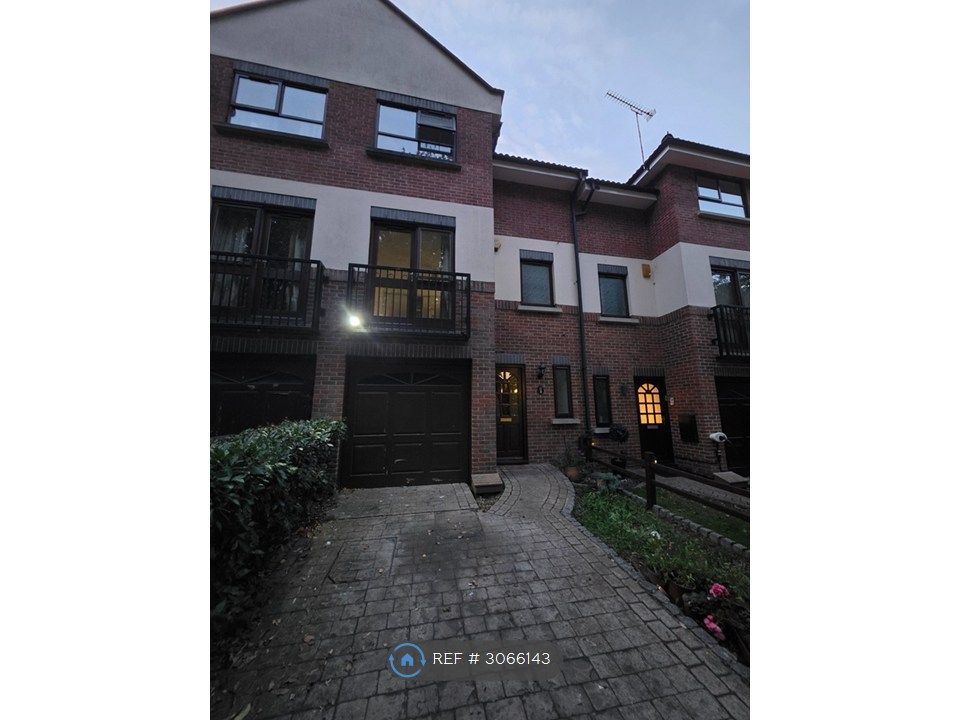 Property photo 1 of 35
