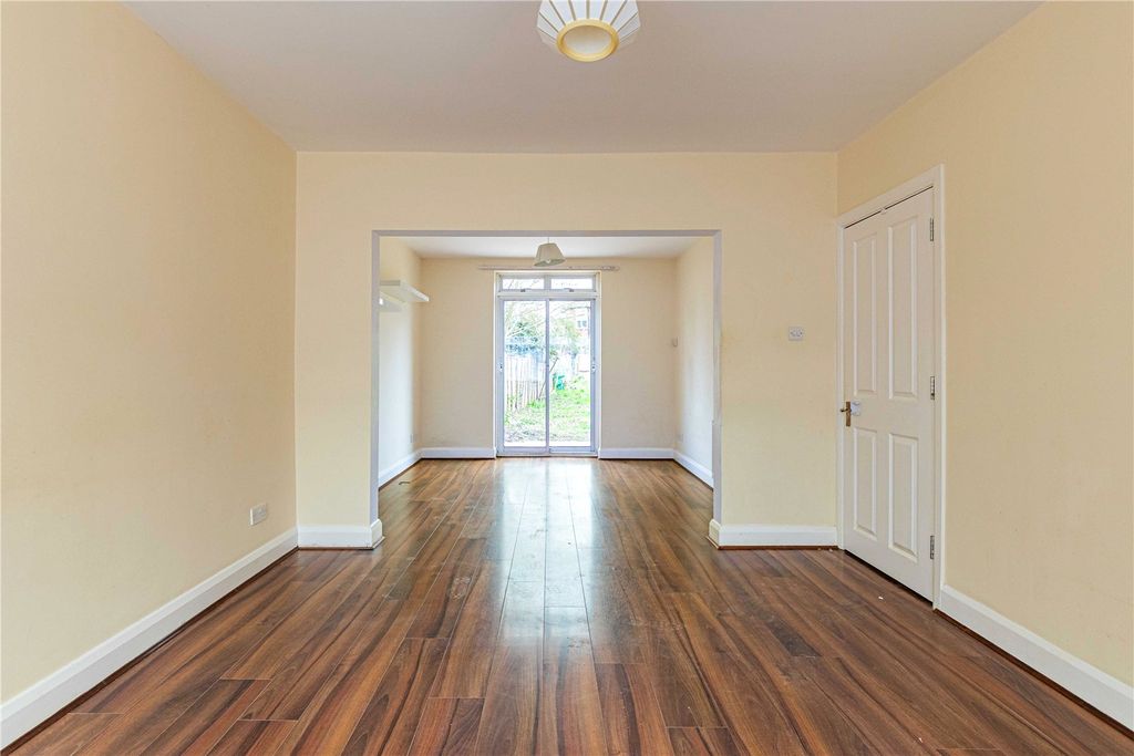 Property photo 2 of 22 Picture No. 13