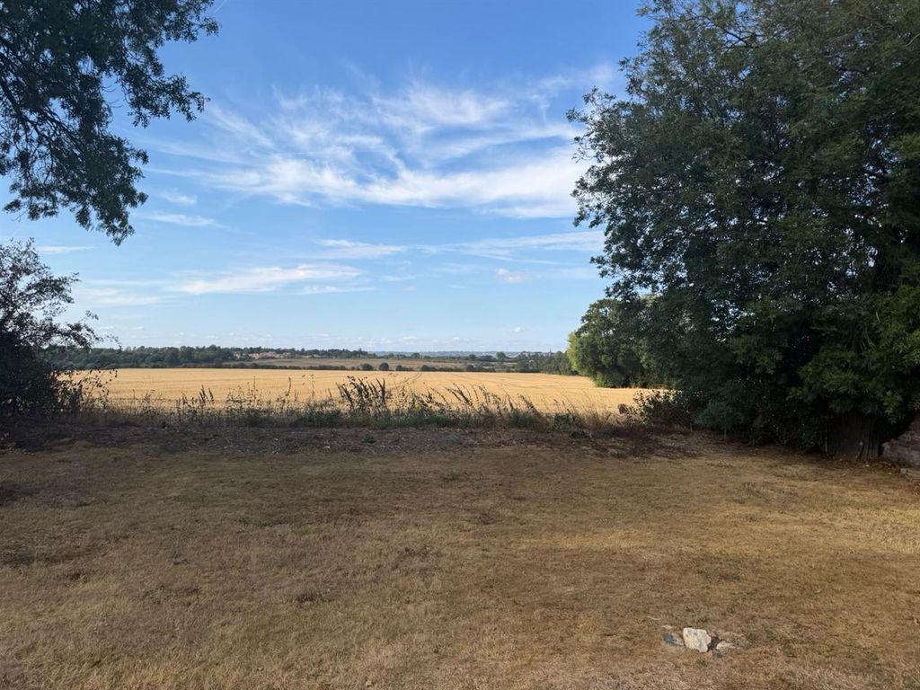 Property photo 3 of 3 2Dd753E2-Cdba-4B15-Ae31-C6F5958B9Ddd.Jpeg