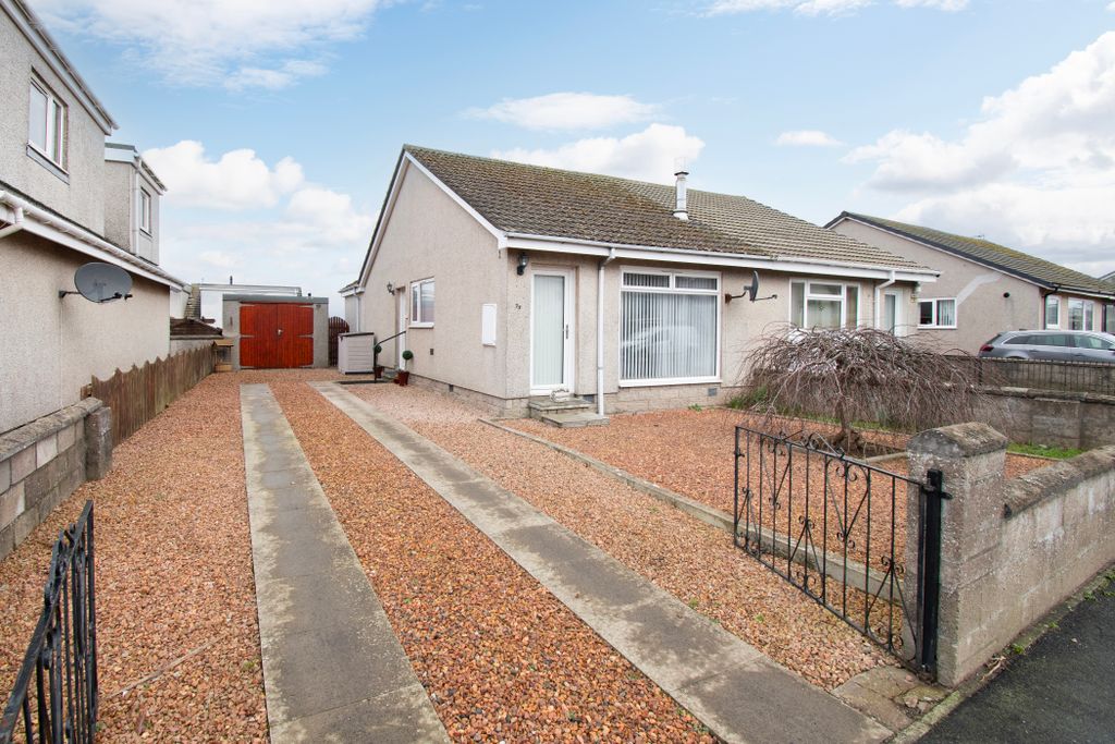 Property photo 3 of 31