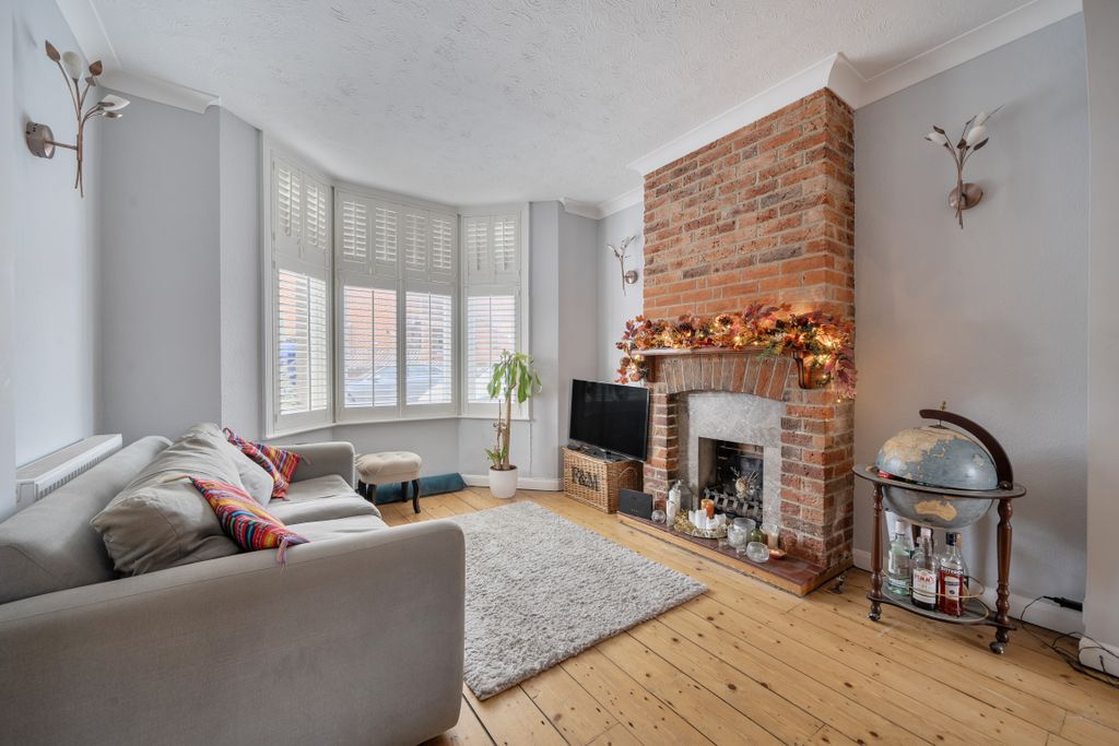 Property photo 2 of 12