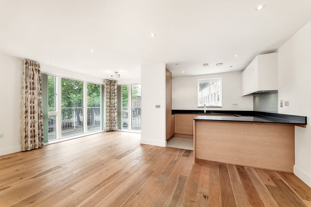 Property photo 3 of 17 16 Flat, Brooke House, Kingsley Walk, Cambridge (9).Jpg