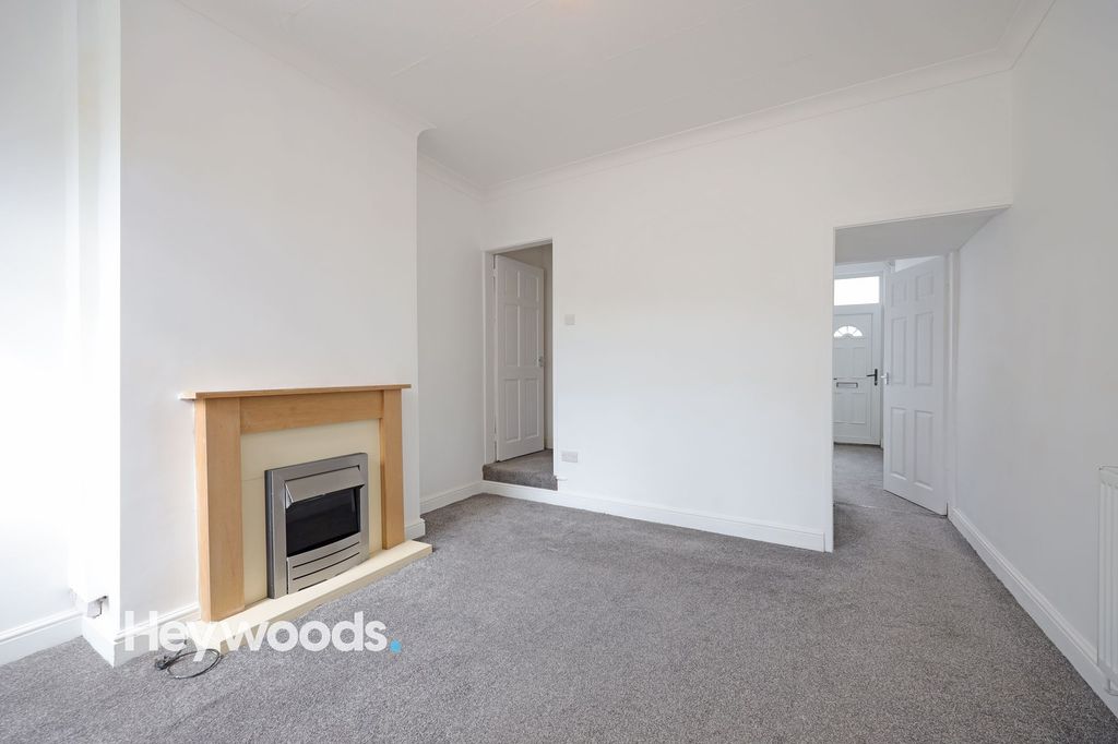 Property photo 3 of 40