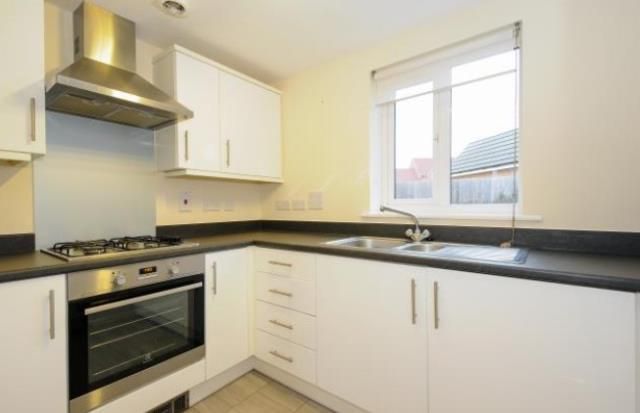 Property photo 2 of 9 Kitchen