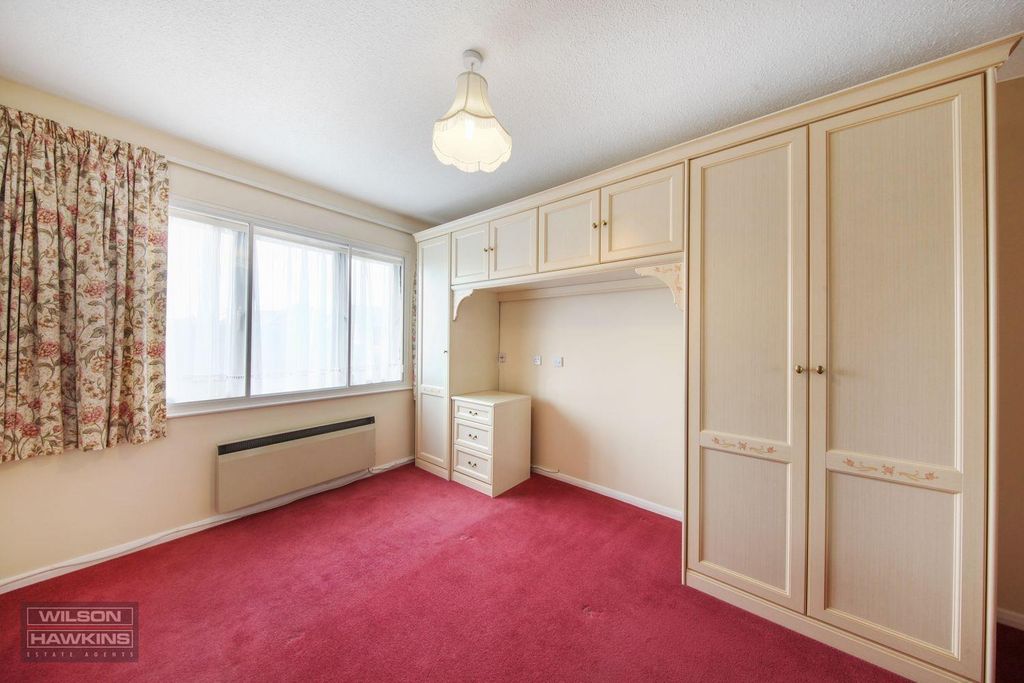 Property photo 3 of 14