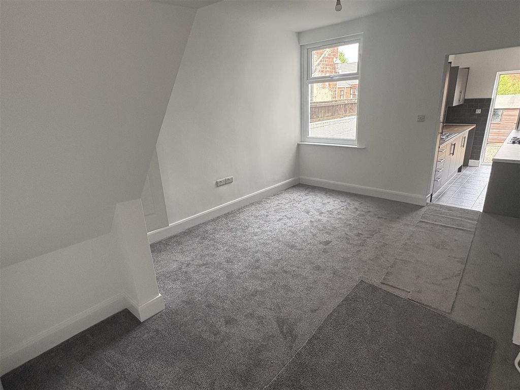 Property photo 2 of 9 Dining Room
