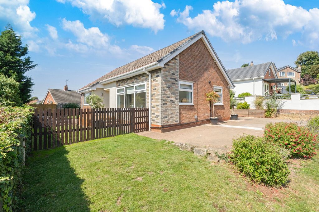 Property photo 1 of 25