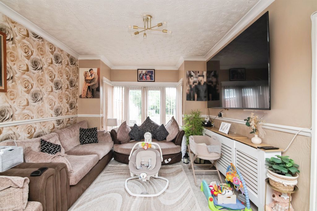 Property photo 3 of 19
