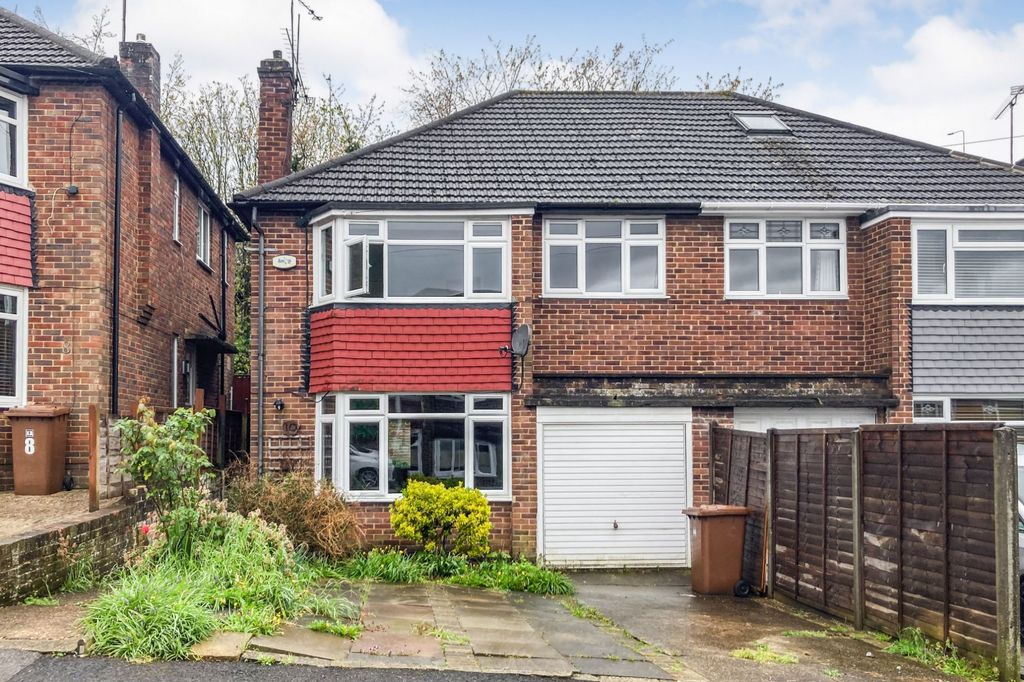 Property photo 1 of 13 10 Kennard Close, Rochester, Kent, Me1 3Lh