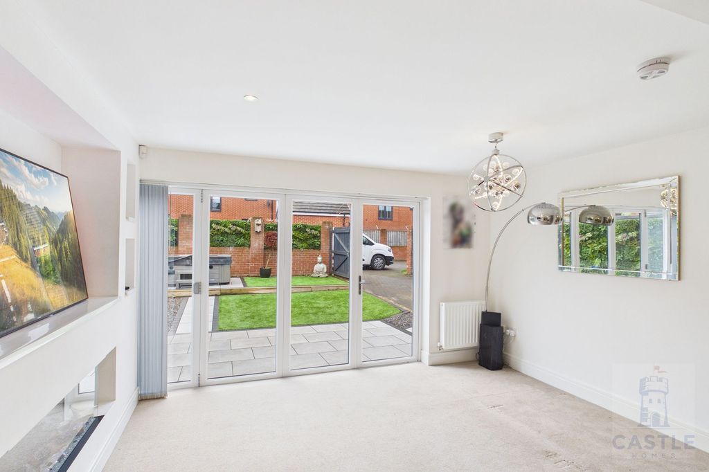Property photo 2 of 27 Open Plan Living Area