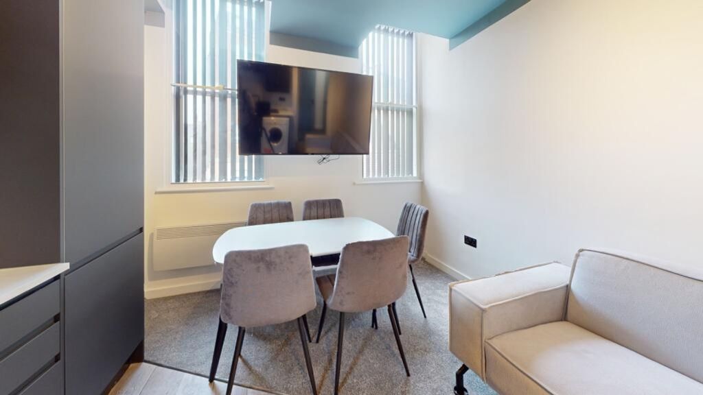 Property photo 1 of 15 A Bright And Inviting Large Modern Living Room Per...