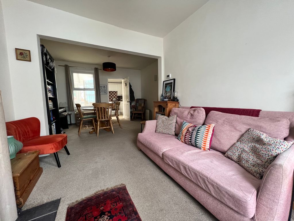 Property photo 3 of 14 Living Room