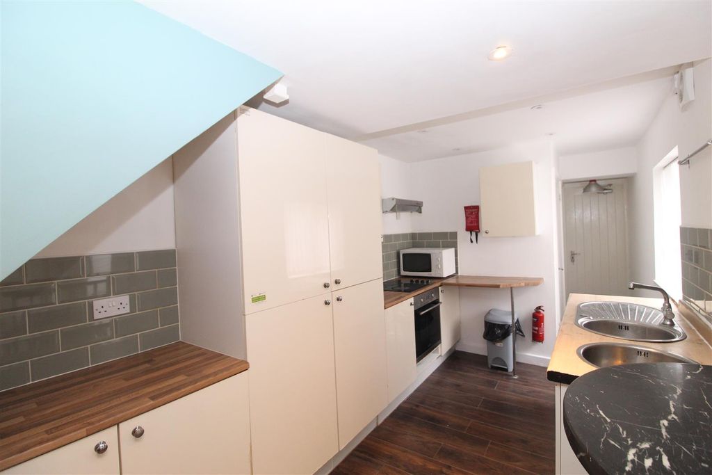 Property photo 1 of 18 Img_8770.Jpg