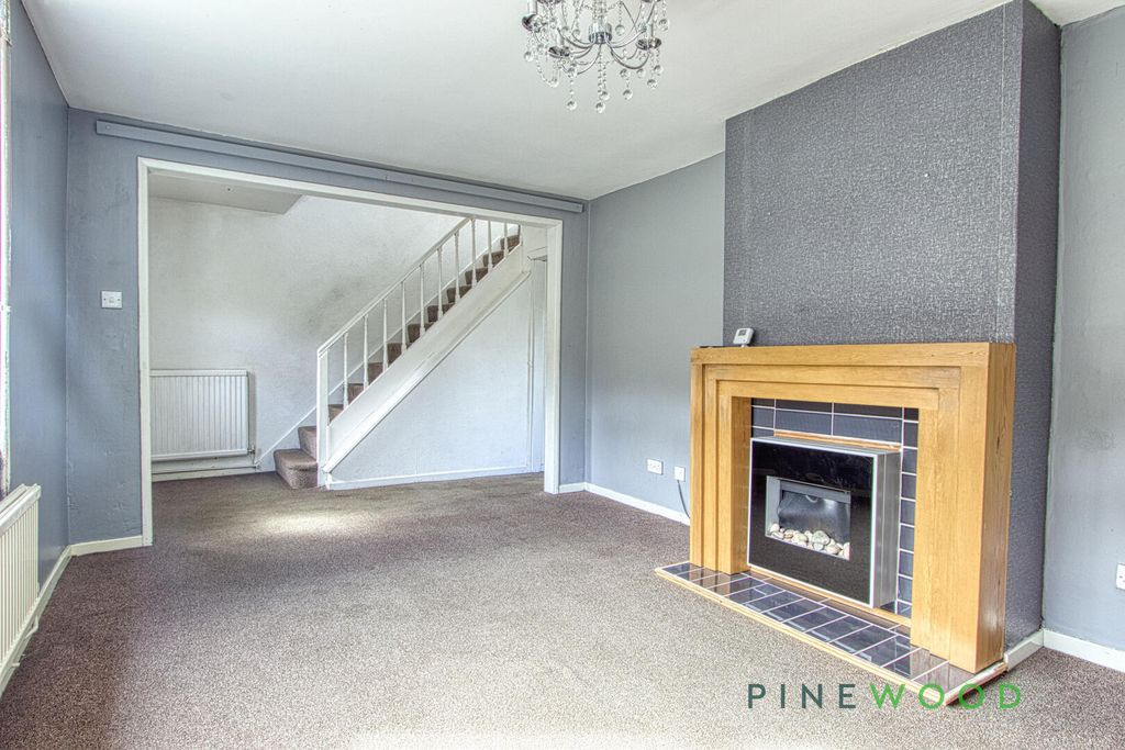 Property photo 3 of 16 Living Room