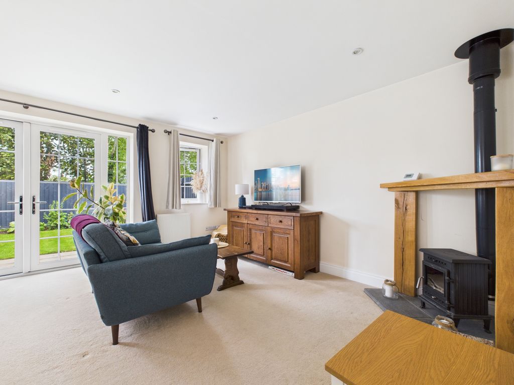 Property photo 3 of 12 Gallery