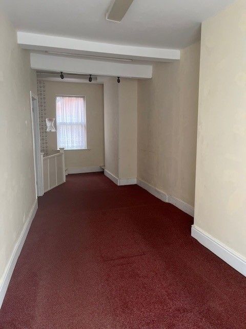 Property photo 3 of 4