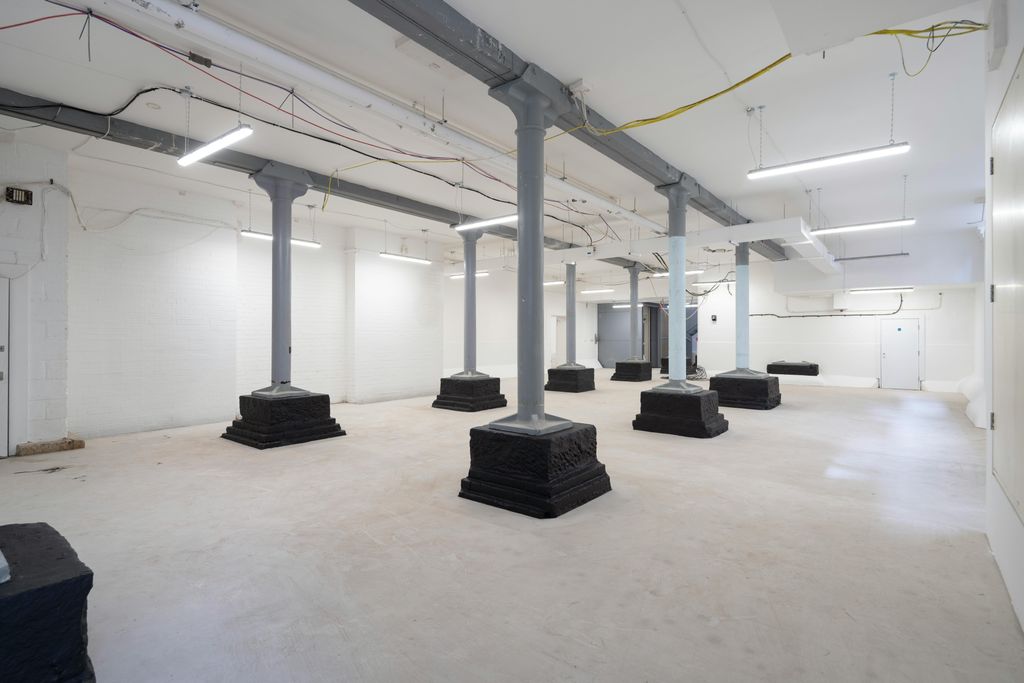 Property photo 3 of 12 Internal