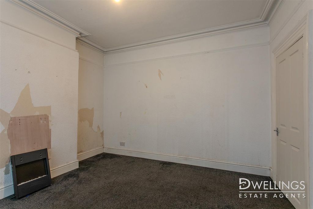 Property photo 3 of 23 Dwelest- 173 Horninglow Road, De14 2Qs-0003.Jpg