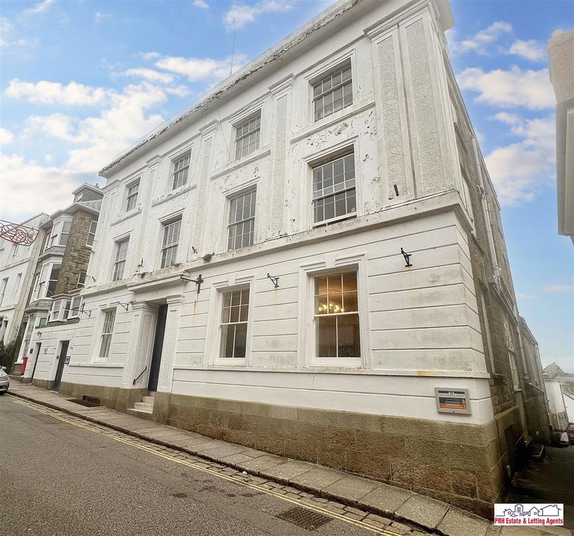 Property photo 1 of 8 Frontage Of Old Regent Hotel