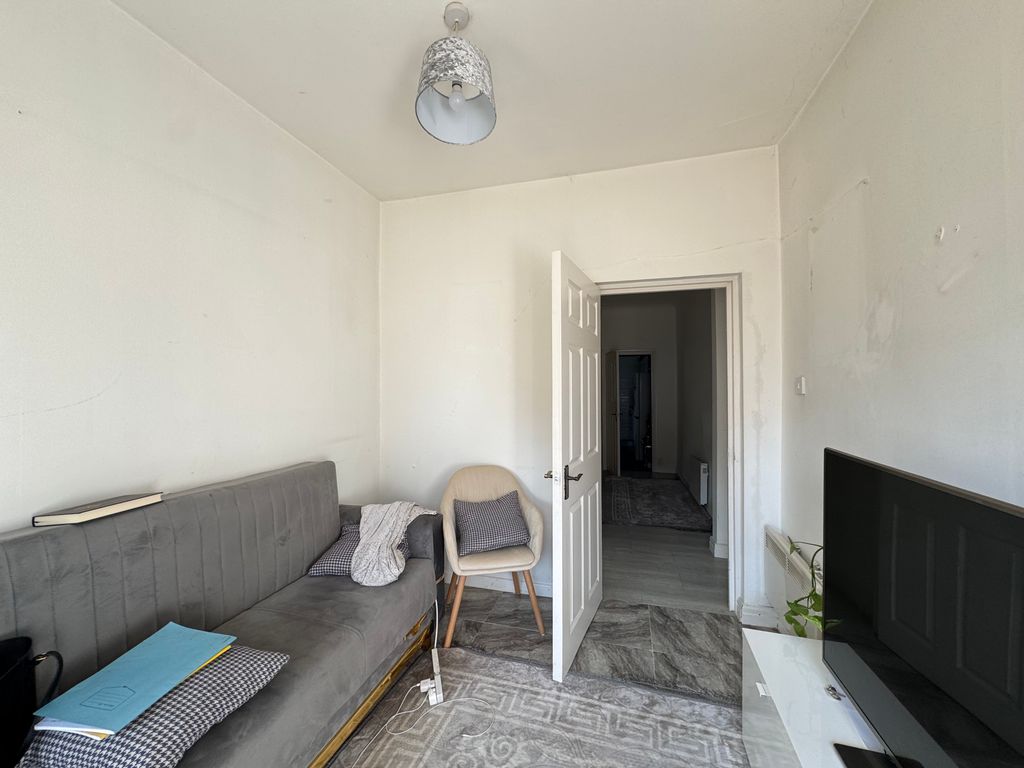 Property photo 3 of 12 Img_2640
