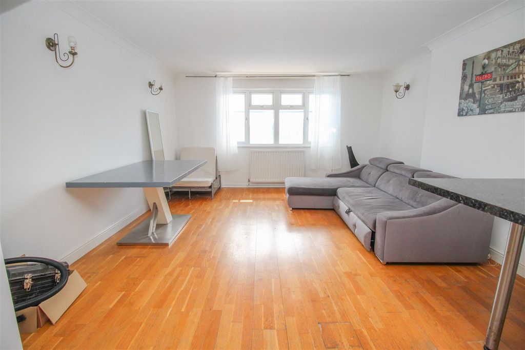 Property photo 3 of 9 Img_0928.Jpg