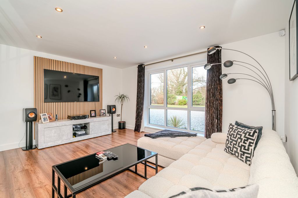 Additional image 27 of 5 bed detached house for saleDunkirk Lane, Leyland PR26