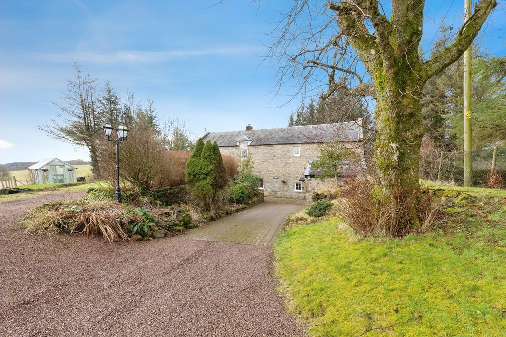 Property photo 3 of 29