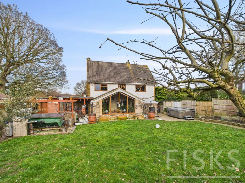 Property photo 1 of 31