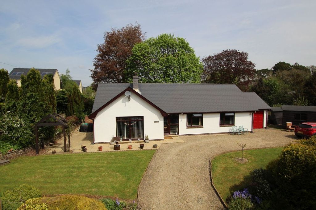 Property photo 1 of 26