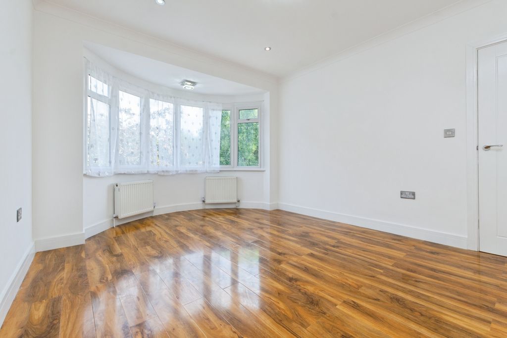 Property photo 3 of 20 Reception Room