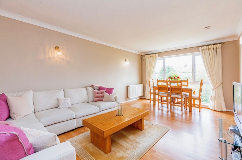 Property photo 2 of 13 Img_1979