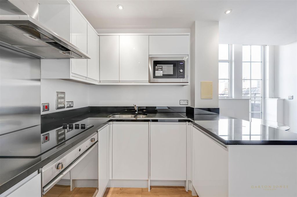 Property photo 3 of 12 Kitchen.Jpg