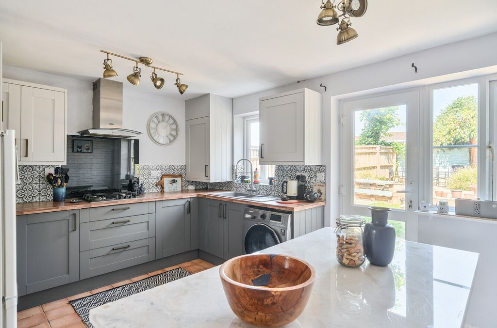 Property photo 1 of 13 Kitchen/Dining Room