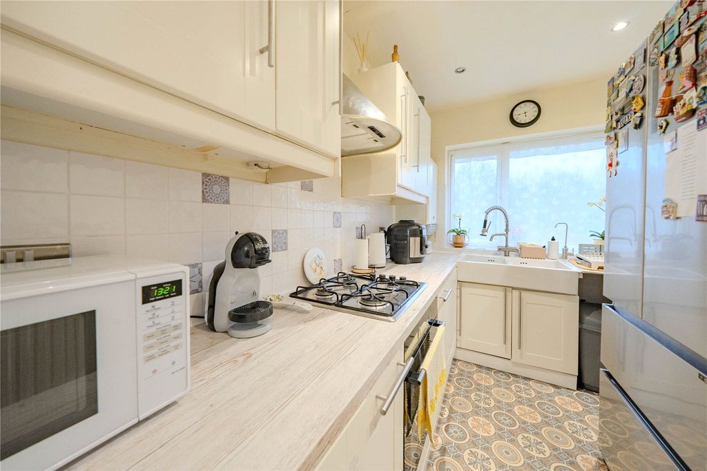 Property photo 3 of 22 Picture No. 14