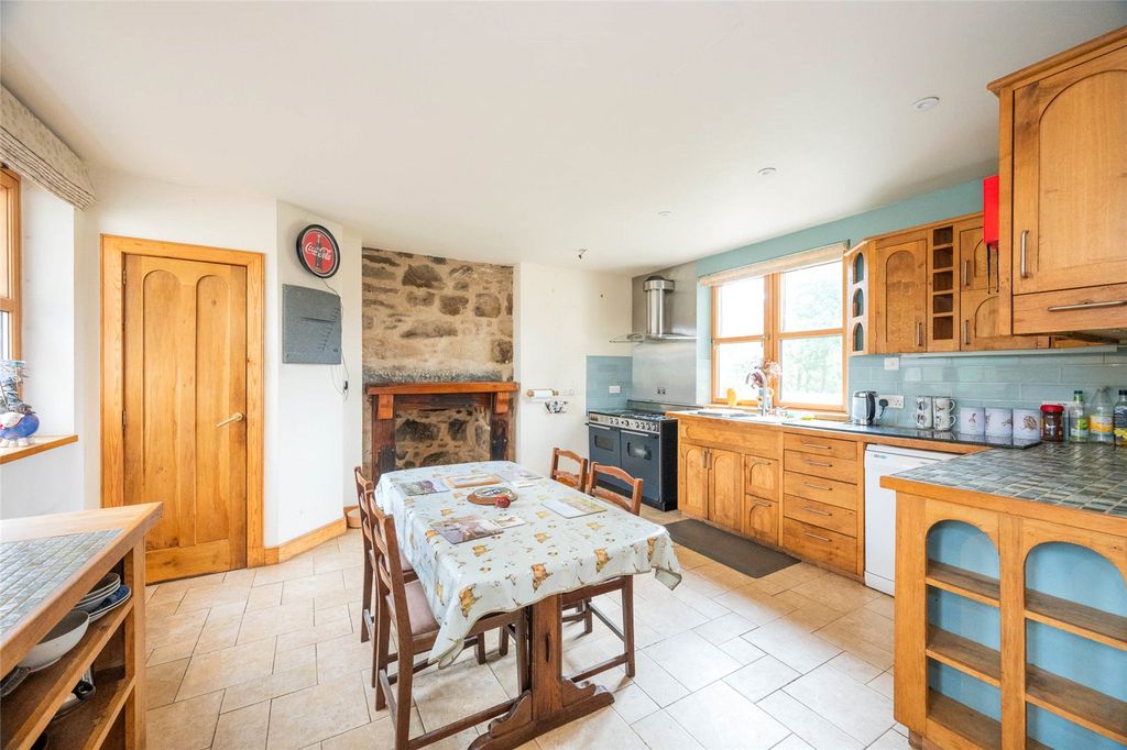 Property photo 2 of 31 Picture No. 02