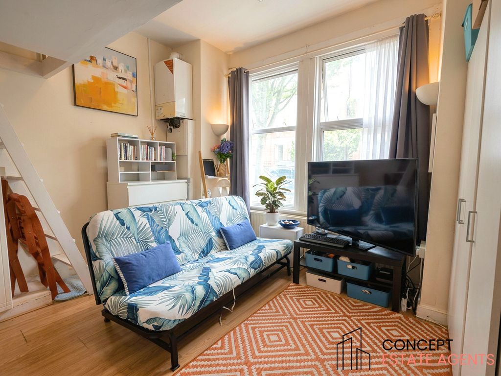 Property photo 3 of 4