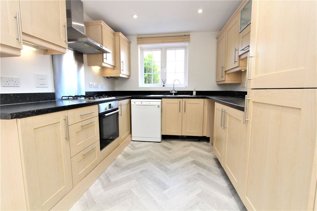 Property photo 3 of 14 Picture No. 37