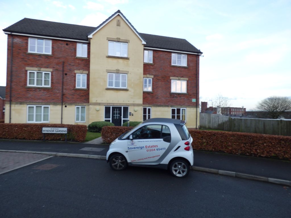 Property photo 1 of 12