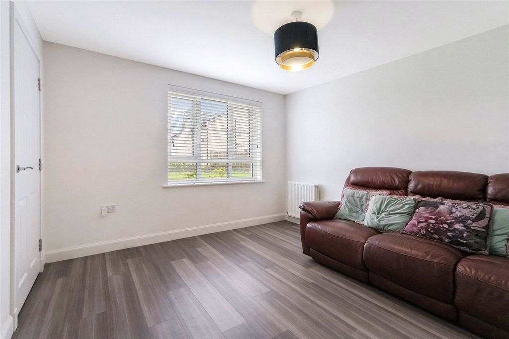 Property photo 2 of 18 Picture No. 03