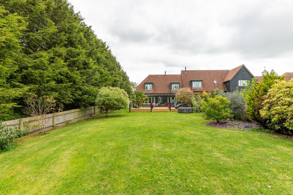 Property photo 3 of 23 5104292