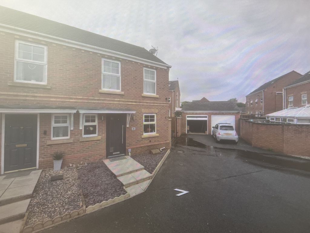 Property photo 1 of 17